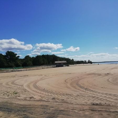 Charmante Maison Neuve Au Lac D'Уртен Екстер'єр фото